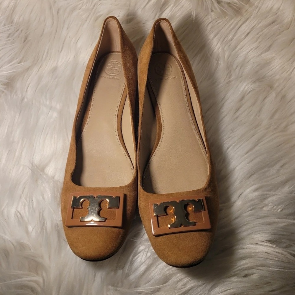 Tory Burch Gigi Suede Pump